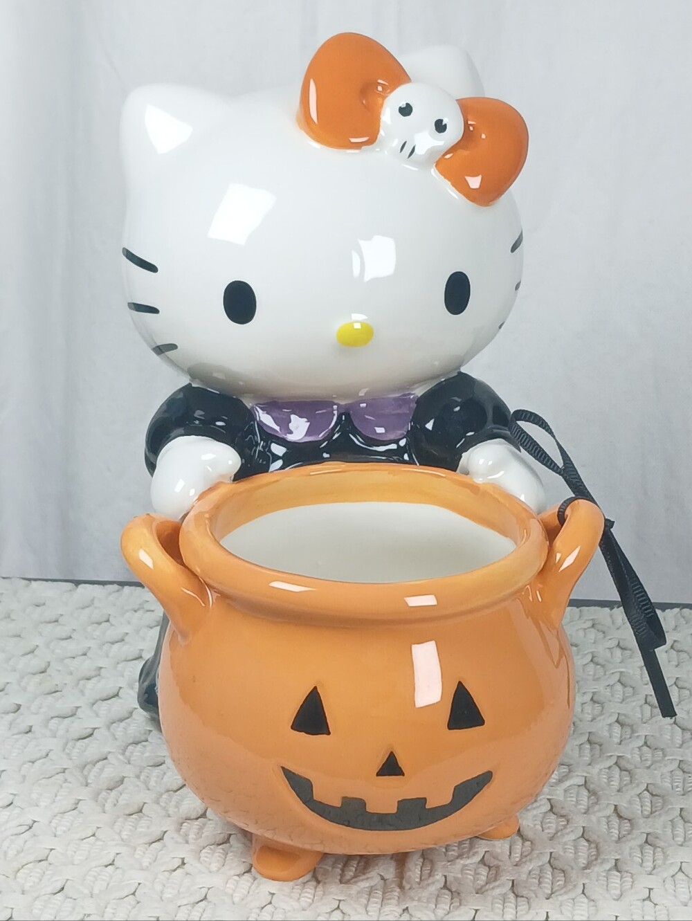 Blue Sky Clayworks Hello Kitty Jack Pot Candy Bowl Halloween Jack-o-lantern 2024
